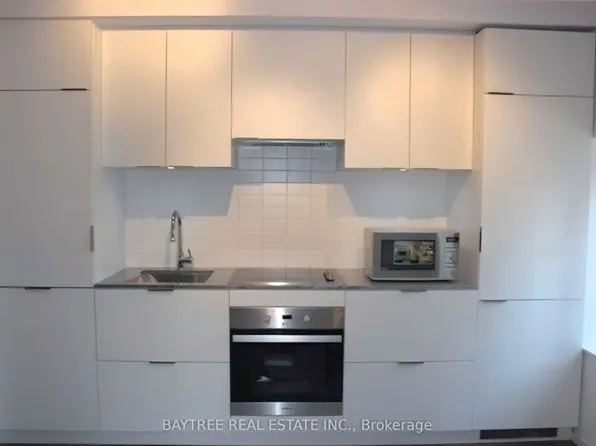 5 Saint Joseph St, Toronto, ON