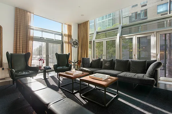 Rented by Compass | media 2