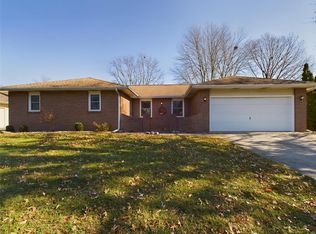8200 Hunt Rd, Springfield, IL 62712