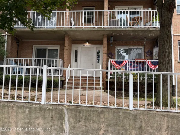 85 Elmwood Park Dr APT 3, Staten Island, NY 10314