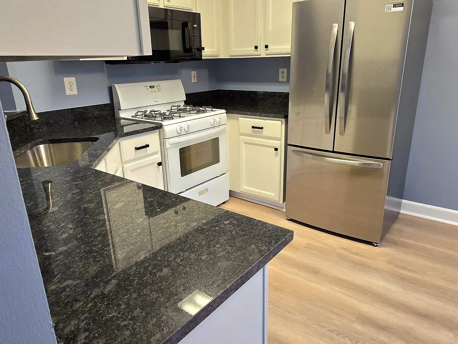 241 Kirbys Landing Ct — Photo 4