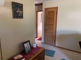 702 Willow Ln, Macon, MO 63552