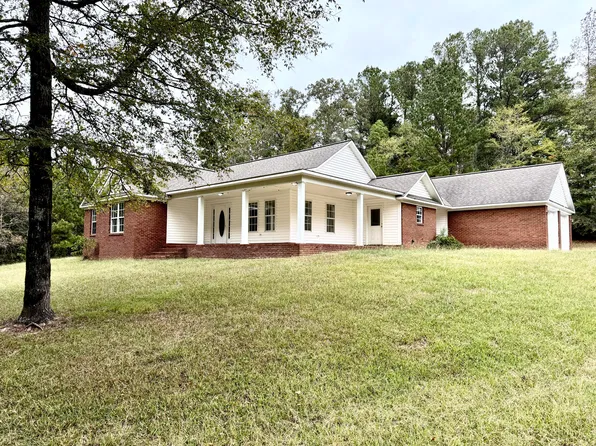 121 Lake Estates Dr, Nettleton, MS 38858