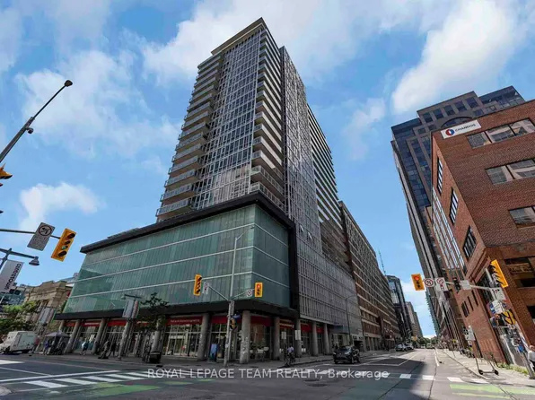 324 Laurier Ave W #2010, Ottawa, ON K1N 6P6