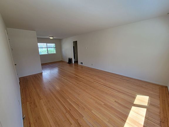 2nd image of 1080 Fremont St #2