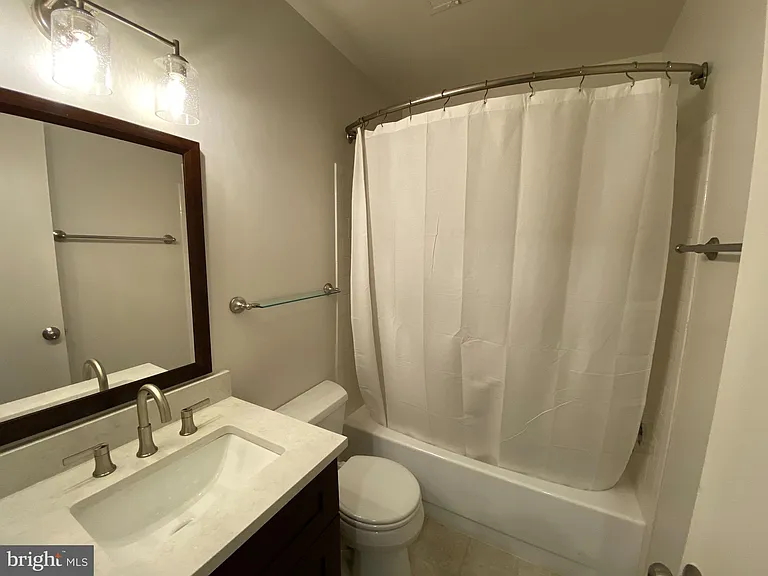 2562 Glengyle Dr #161 — Photo 6