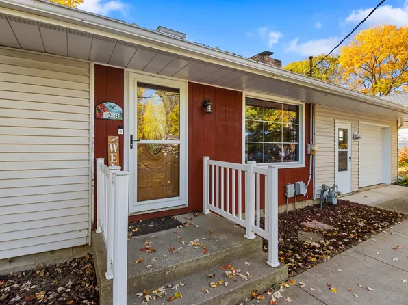208 E Butternut St, Elmwood, IL 61529