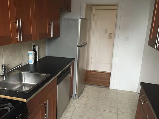 Rented by Julianna Realty Corp | media 4