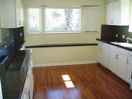 5th image of 513 S Calle Abronia
