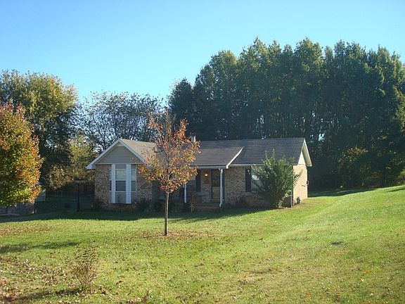 2nd image of 105 Kristen Ct