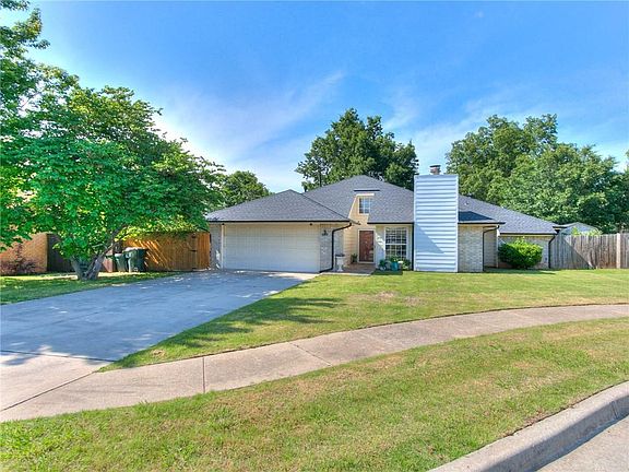 3rd image of 3109 Greenwood Ct