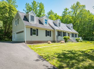 15 Brittany Dr, Durham, CT 06422