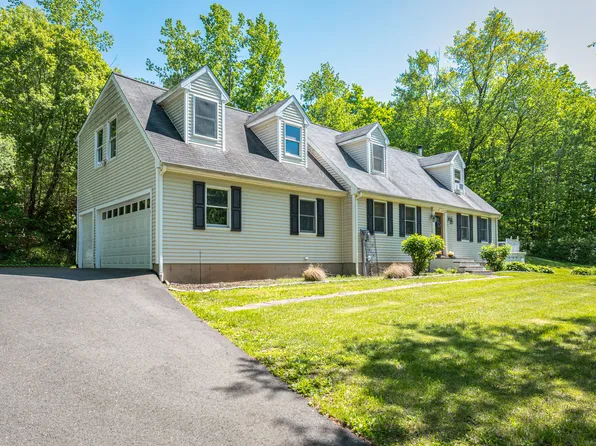 15 Brittany Drive, Durham, CT 06422