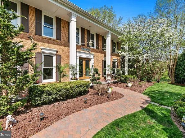 12605 Lloydminster Dr, Gaithersburg, MD 20878