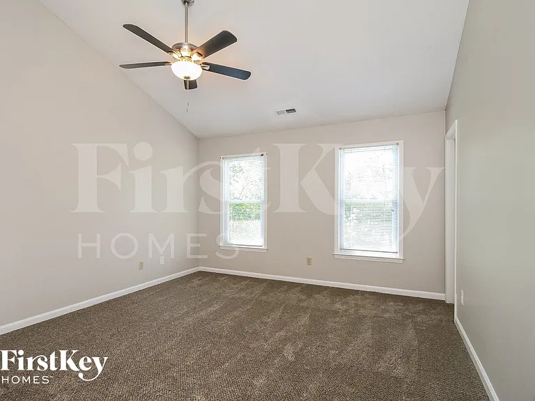 7089 Avenbury Cir — Photo 9