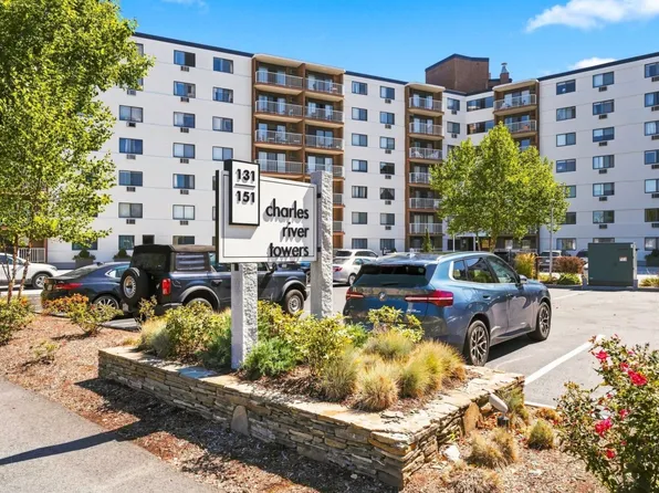 151 Coolidge Ave APT 413, Watertown, MA 02472