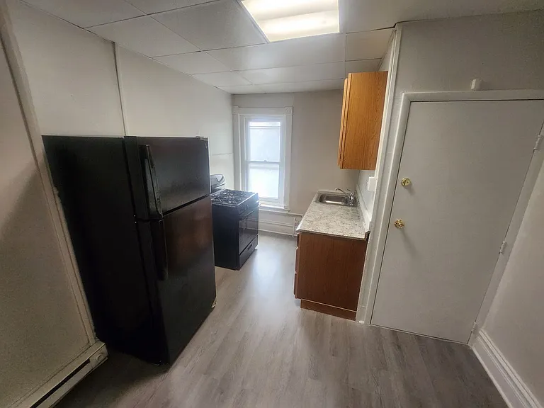 448 W Turner St — Photo 14