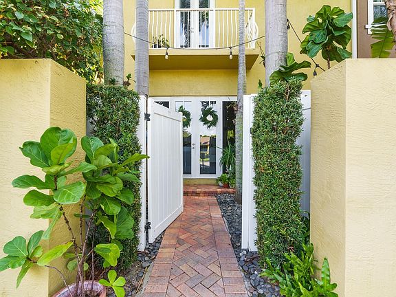 2nd image of 3448 NE 13th Avenue