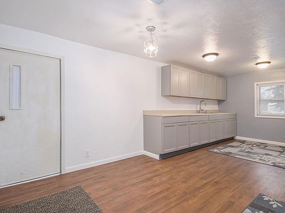 5th image of 28080 Ruskin Ave