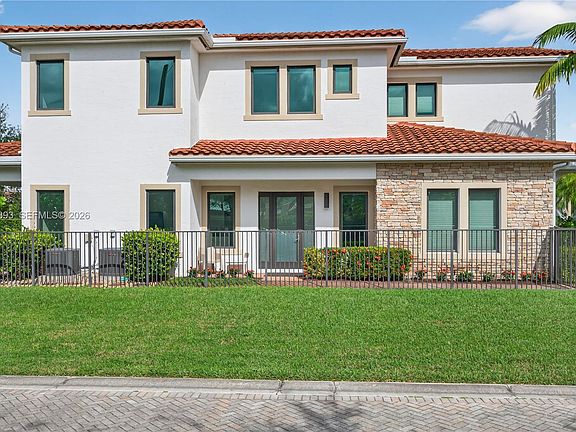 4th image of 5999 Brookfield Cir E