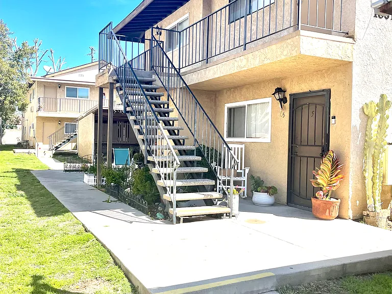 1880 Bishop Ln #2 — Photo 8