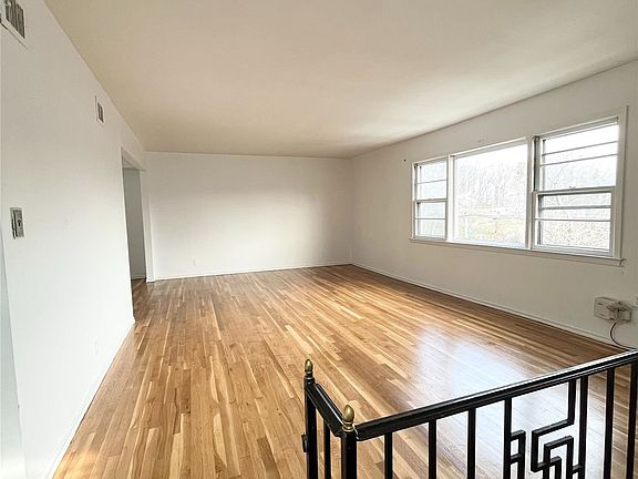 3rd image of 243-65 72nd Ave