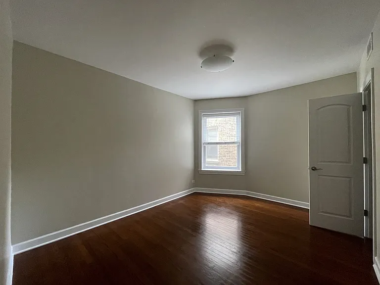 4948 N Christiana Ave — Photo 22