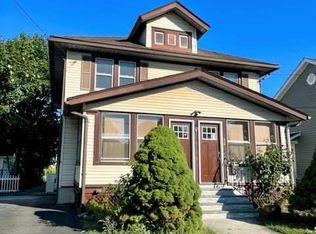 30 S Brett St, Beacon, NY 12508