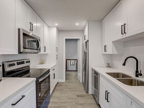 2nd image of 1620 NW 32nd Avenue