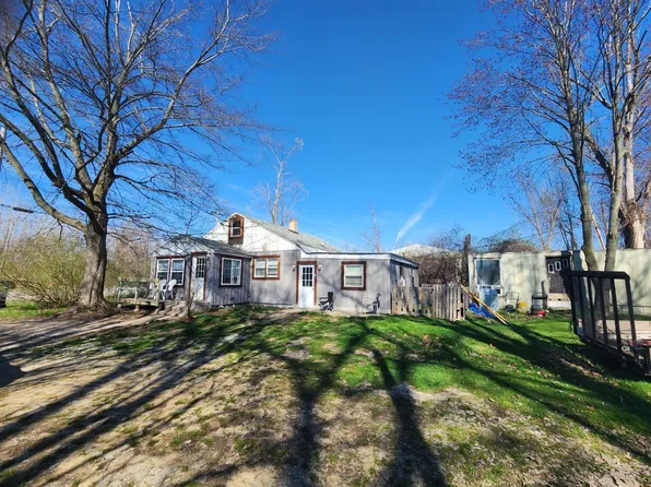 7323 W Us Highway 20, Michigan City, IN 46360