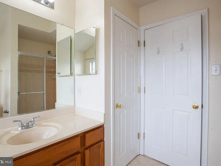 200 Toddson Ln — Photo 26