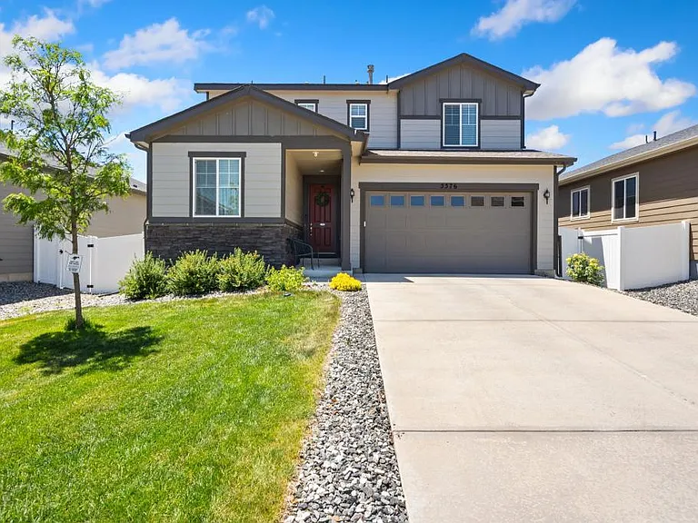 5576 Bexley Dr — Photo 1