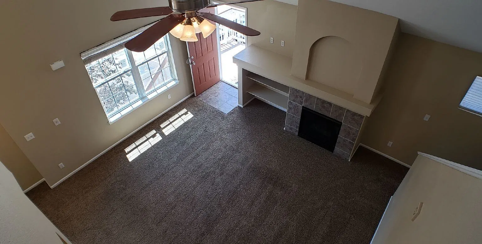 2 bed, 2.0 bath, 1230 sqft, $2,075 — Photo 3