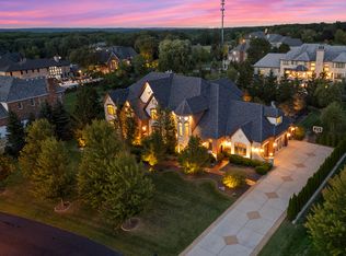 112 Forest Edge Dr, Palos Park, IL 60464