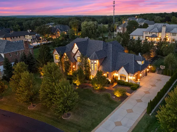 112 Forest Edge Dr, Palos Park, IL 60464