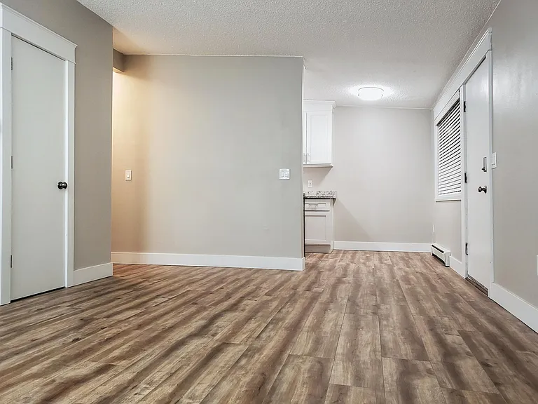 2110 N Oakes St #1 — Photo 11