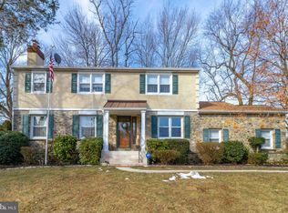 603 Creekside Ln, Wallingford, PA 19086