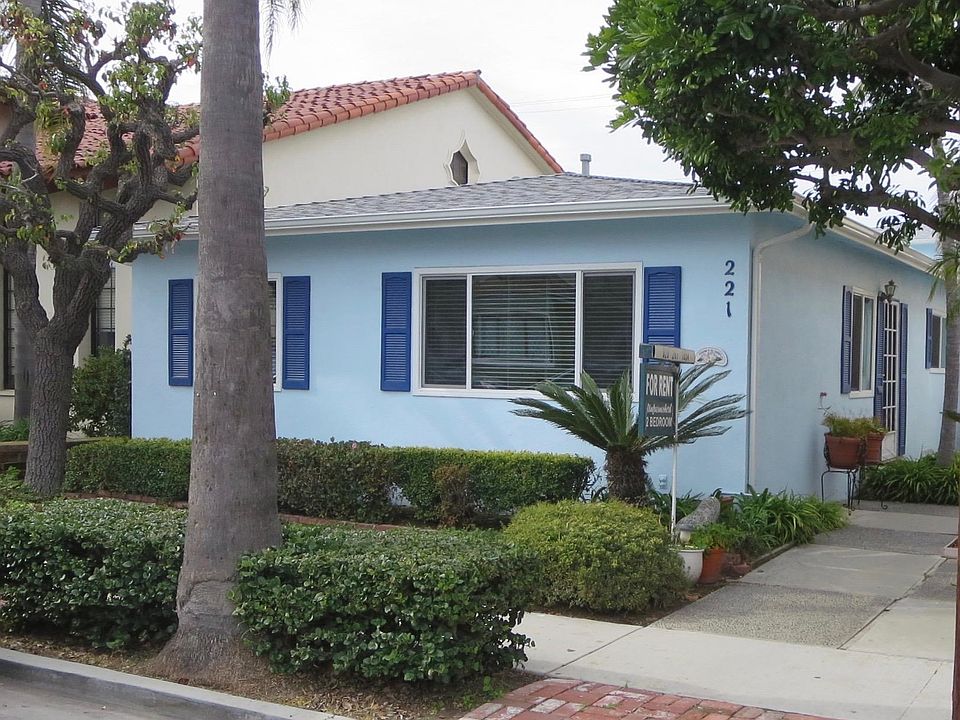 1st image of 221 8th St