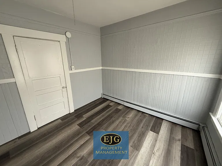 23 S Main St #4 — Photo 7