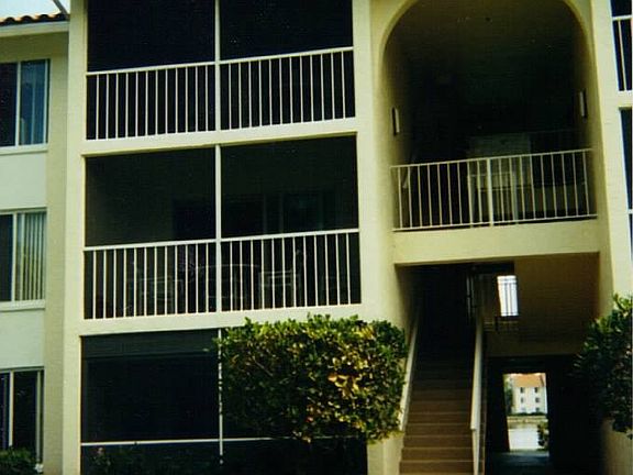 4th image of 4468 NE Ocean Blvd APT A3
