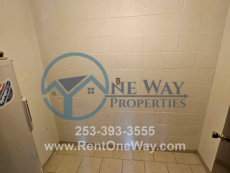 18601 4th St E #15 — Photo 8