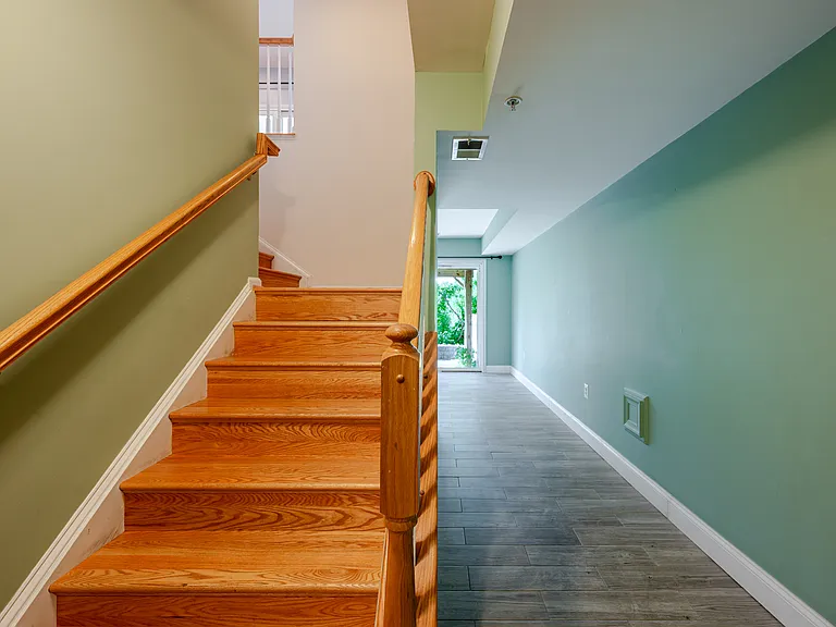 2390 Elvans Rd SE — Photo 17