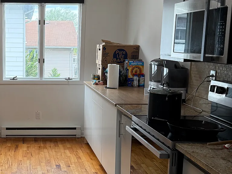 137 Orient Way #2B — Photo 2