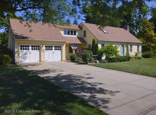 604 Algonquin Dr, Warwick, RI 02888
