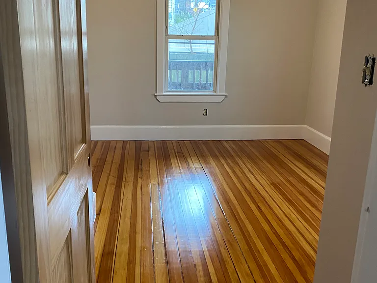 229 Poplar St #3 — Photo 4