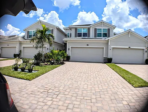 923 Tidewater Shores Loop Photo 1