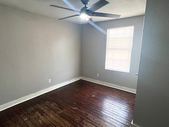 3rd image of 215 W Walker St