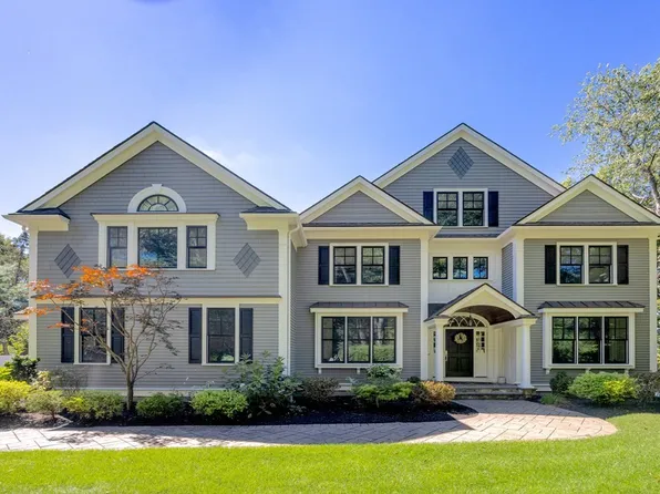 204 Cedar St, Lexington, MA 02421