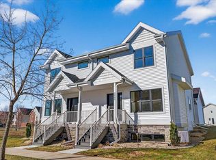 2809 Crinkle Root Drive, Fitchburg, WI 53711