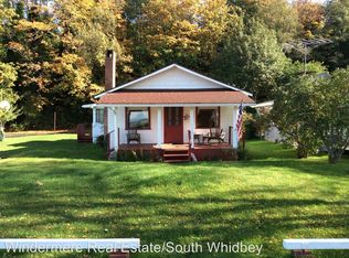 7459 Maxwelton Rd, Clinton, WA 98236